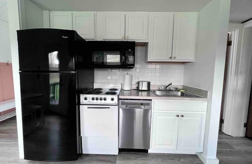 Conneaut Lake Chalet De Ski | *NEW Chalets by the Lake - #2 - Conneaut Lake, PA