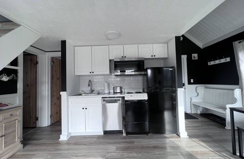 Conneaut Lake Chalet De Ski | *NEW Chalets by the Lake - #3 - Conneaut Lake, PA