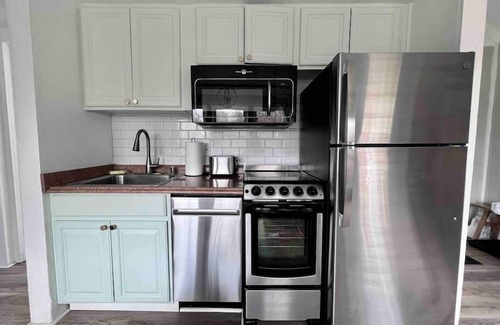 Conneaut Lake Chalet De Ski | *NEW Chalets by the Lake - #6 - Conneaut Lake, PA
