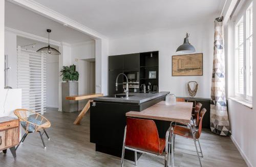 Broekwijk Appartement | New Charming Grand Place Apartment