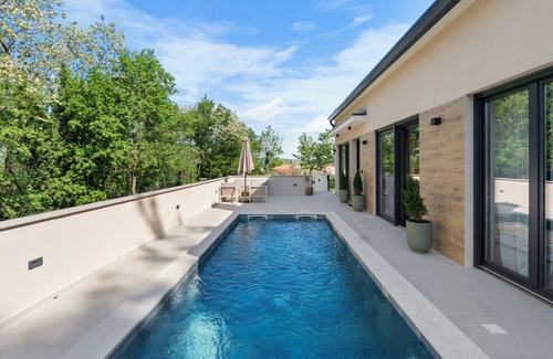Sveta Katarina Villa | NOUVELLE Villa Harmonia avec piscine chauffée,jacuzzi intérieur,en pleine nature