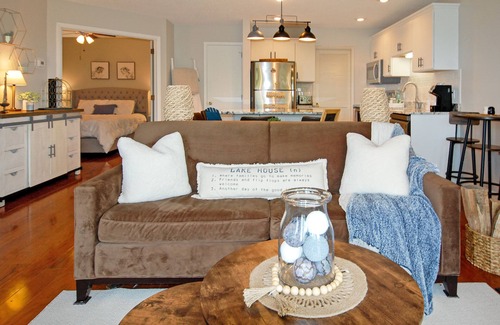 Dewittville Copropriété | New! Chautauqua Lake Front Condo