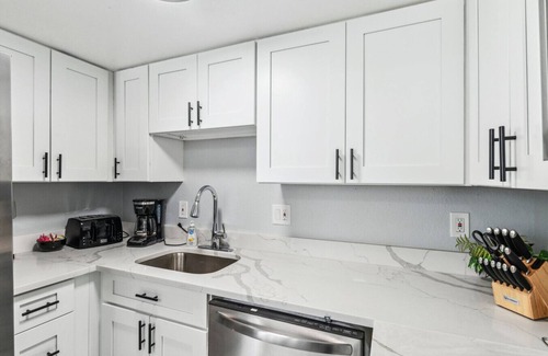 Berkley Appartement | NEW-Close to Confluence Park!