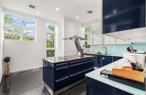 Fort Lauderdale Maison | New construction 2 story Villa jacuzzi pool luxury