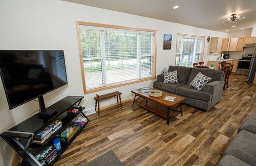 Gills Rock Cottage | New Construction - Nearby Lake Access - Europe Lake Chateau