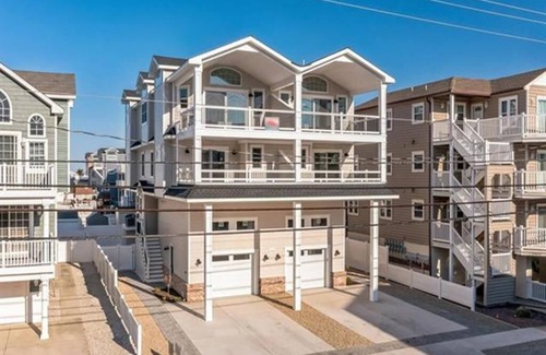 Sea Isle City Maison | New Construction Center of Town