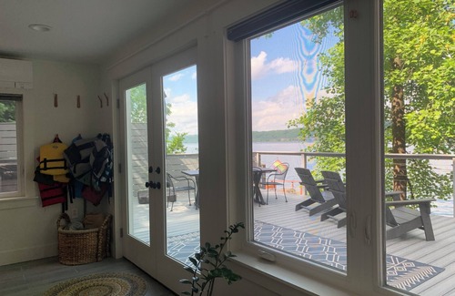 Northwest Ithaca Cottage | New cottage, close to Ithaca, hot tub, fireplace, waterfront, dock, sleeps 5