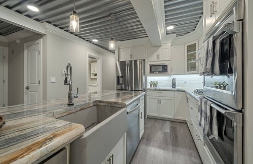 Elizabeth Maison | NEW! Cozy, private 2 bedroom apartment outfitted on 46 acres with views!
