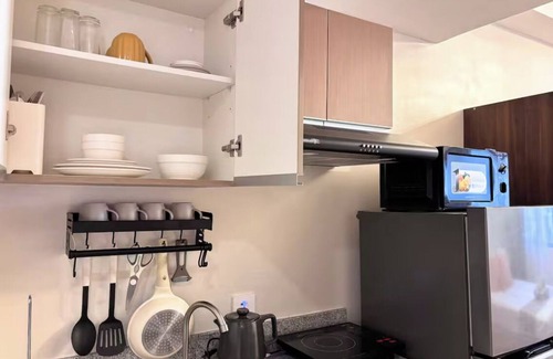 Lahug Copropriété | NEW & Cozy Studio in Cebu! With WiFi, Gym, & Pool—Walk to IT Park!