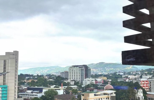 Lahug Copropriété | NEW & Cozy Studio in Cebu! With WiFi, Gym, & Pool—Walk to IT Park!