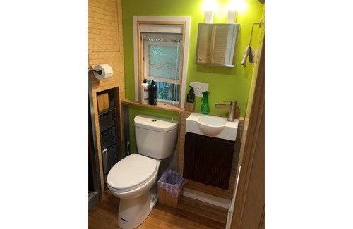 Marmot Maison | *NEW* Creek access Vacation Rental near Mt. Hood*