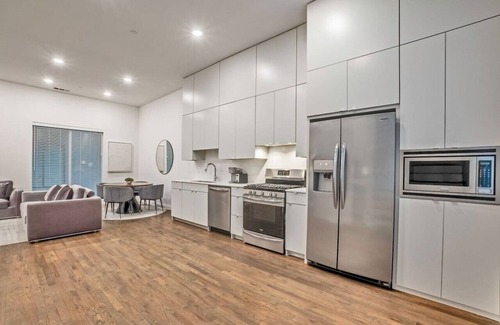 Old East Dallas Maison | New Crisp Townhome - Knox/Lower Greenville!