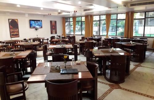 Hanuman Road Area Auberge | New Delhi YMCA Tourist Hostel
