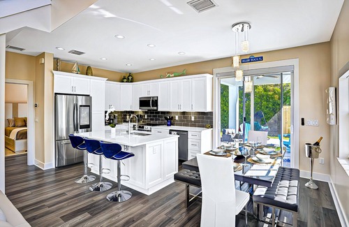 Delray Beach Maison | New Designer's Dream Delray Beach Oasis: Heated Pool, Large Patio, Close to Ave!