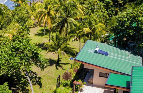 Savegre Maison | New DIRECT BEACHFRONT 7BR7Bath,near Manuel Antonio,Dominical,Uvita,nationalpark