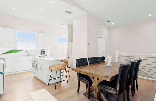 Port Orange Maison | NEW Directly Across from Beach with Pool