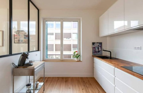 Vallieres Appartement | Neuf, Centre Ville, Double Garage, Netflix
