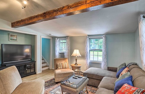 Rockport Maison | NEW! Dreamy Rockport Getaway < Half Mi to Coast!