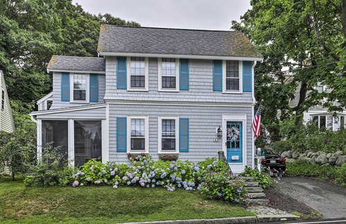 Rockport Maison | NEW! Dreamy Rockport Getaway < Half Mi to Coast!