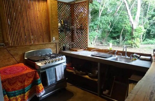 Playa Negra Cabine | New, El Chic Shack, Rustic yet Comfy walk to Negra