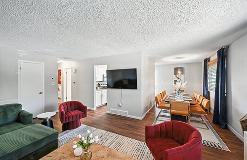 Lamar Heights Area Maison | NEW! Family-Friendly Arvada Getaway with Games Galore