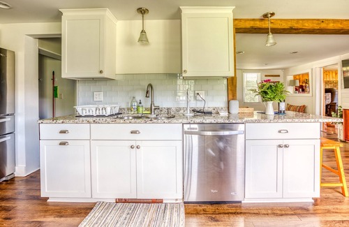 Canaan Maison | NEW! Family-Friendly Berkshire Farmhouse - Pond, Firepit & Woodburning Stove!