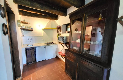 Pieve Fosciana Villa | NOUVEAU ! Ferme et grange avec piscine privée, vue , 8 personnes, WIFI.