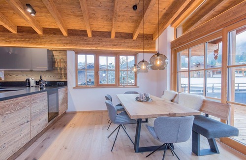 Fieberbrunn Maison | NOUVEAU! Fieberbrunn - Grande maison neuve avec terrasse ensoleillée (à 5 min de l'ascenseur)