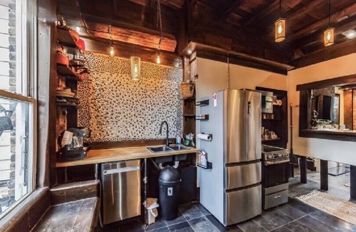 Ocean Hill Appartement | New Flat, Great Light, Unique Brooklyn Bungalow