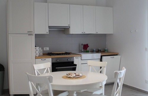 La Spezia Appartement | NEW FLAT IN A QUIET AREA WITH PROVAT PARKING LOT AND GARDEN