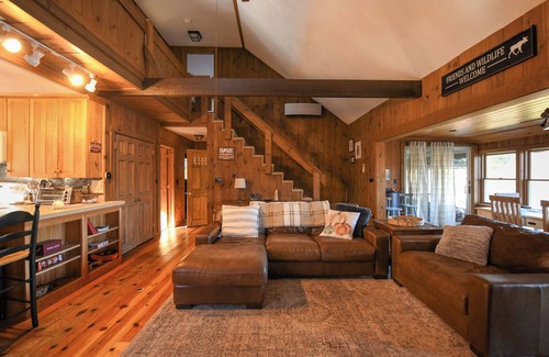 Raymond Maison | New for 2025! Spacious Pet-Friendly Home on Crescent Lake with Sandy Beach