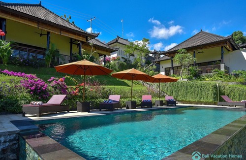 Tukad Mungga Villa | Nouveau à louer: Villa de luxe 5 * avec piscine ~ Privé, Nature, Lovina Beach ~