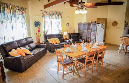 Opal Maison | New for Rent Ocean View w/ Pool - 4 Min Walk to Ritz Carlton & Marriott Beaches