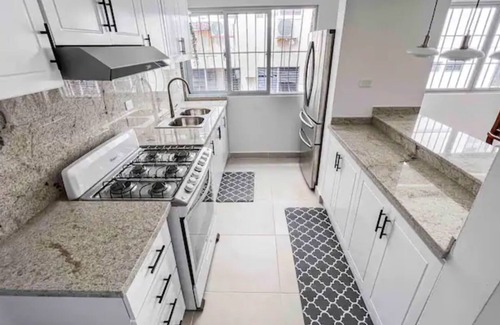 Yolanda Morales Copropriété | New fully-renovated 3 bedroom apt in Piantini