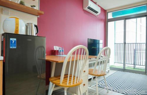 Ragunan Appartement | New Furnish and Homey 1BR Apartment at Pejaten Park Residence By Travelio