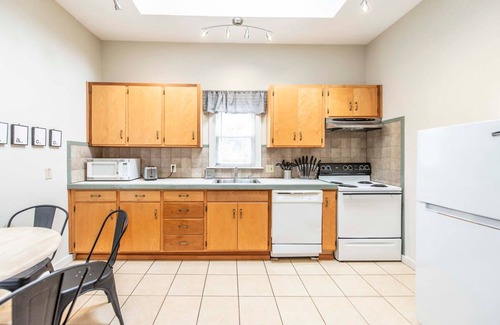 Austin Ave. Maison | New Gathering Place on Columbus
