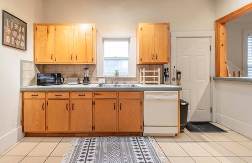 Austin Ave. Maison | New Gathering Place on Columbus