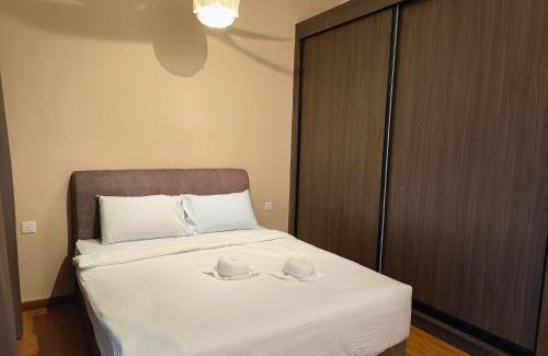 George Town Appartement | New Georgetown Modern City View 2BR Homestay for 10pax 无敌美景两房民宿 Beacon Executive Suite
