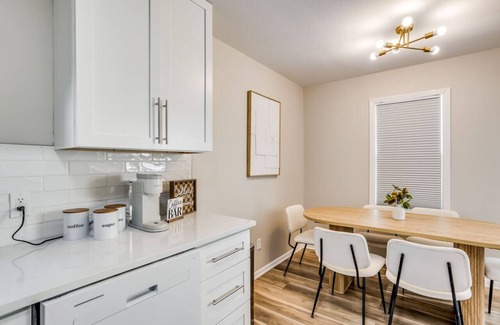 Derby Maison | new Grace’s Getaway - sleeps 6