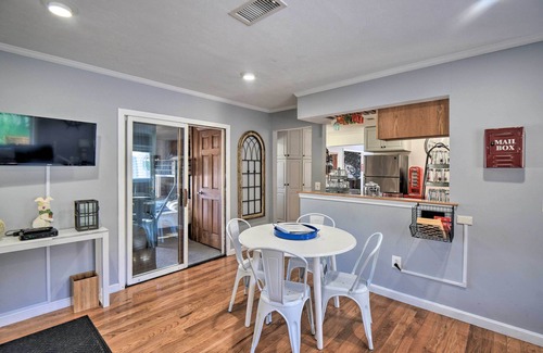 Barnstead Maison | Maison Locke Lake avec plage privée, quai et radeaux!