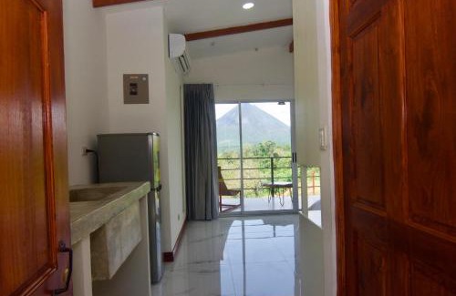 El Fosforo Maison | New, Hilltop Bungalow 1 W- Spectacular Volcano View