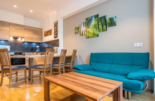 Inzing Appartement | Nouvel appartement confortable dans au calme et central