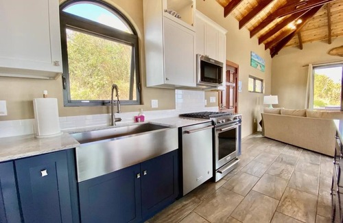 Estate Emmaus Maison | New home, Privately nestled w/ your own pool and spectacular views! Backup Power