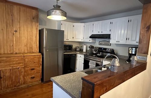 Hartwick Maison | *NEW*Hops House-Sleeps10-8Mi.toCDP&15Mi.toASV