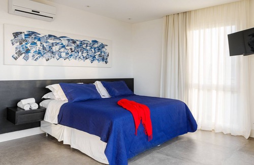 Morro das Pedras Maison | MAISON NEUVE, HAUT STANDARD, FRONT DE PLAGE, DANS CONDOMINIUM FERMÉ!