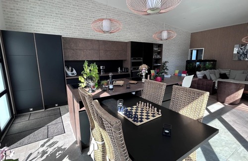 Le Tour-du-Parc Maison | Maison neuve, Jacuzzi, Terrasse, Proximité Plages et Commerces