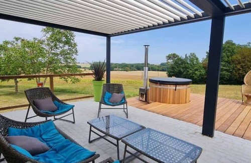 Chillac Maison | Maison Neuve, maison de campagne relaxante avec piscine