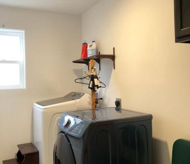 Cedar Rapids - Iowa City Maison | New house with new furniture at cedar rapids