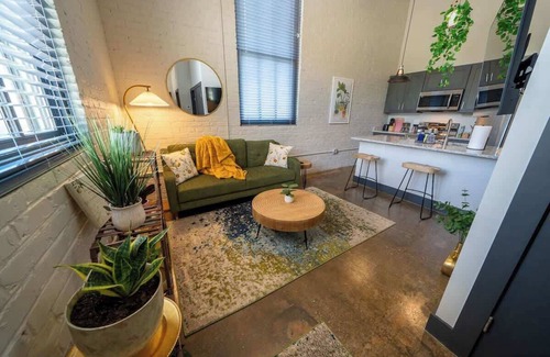 Buchanan Appartement | New King Bed Apartment: Brewery| River| Downtown