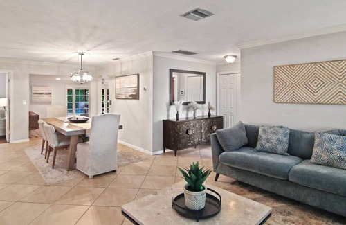 Lake Ida Shores Maison | *New* Lake Ida Oasis | Hot Tub & Tiki Bar